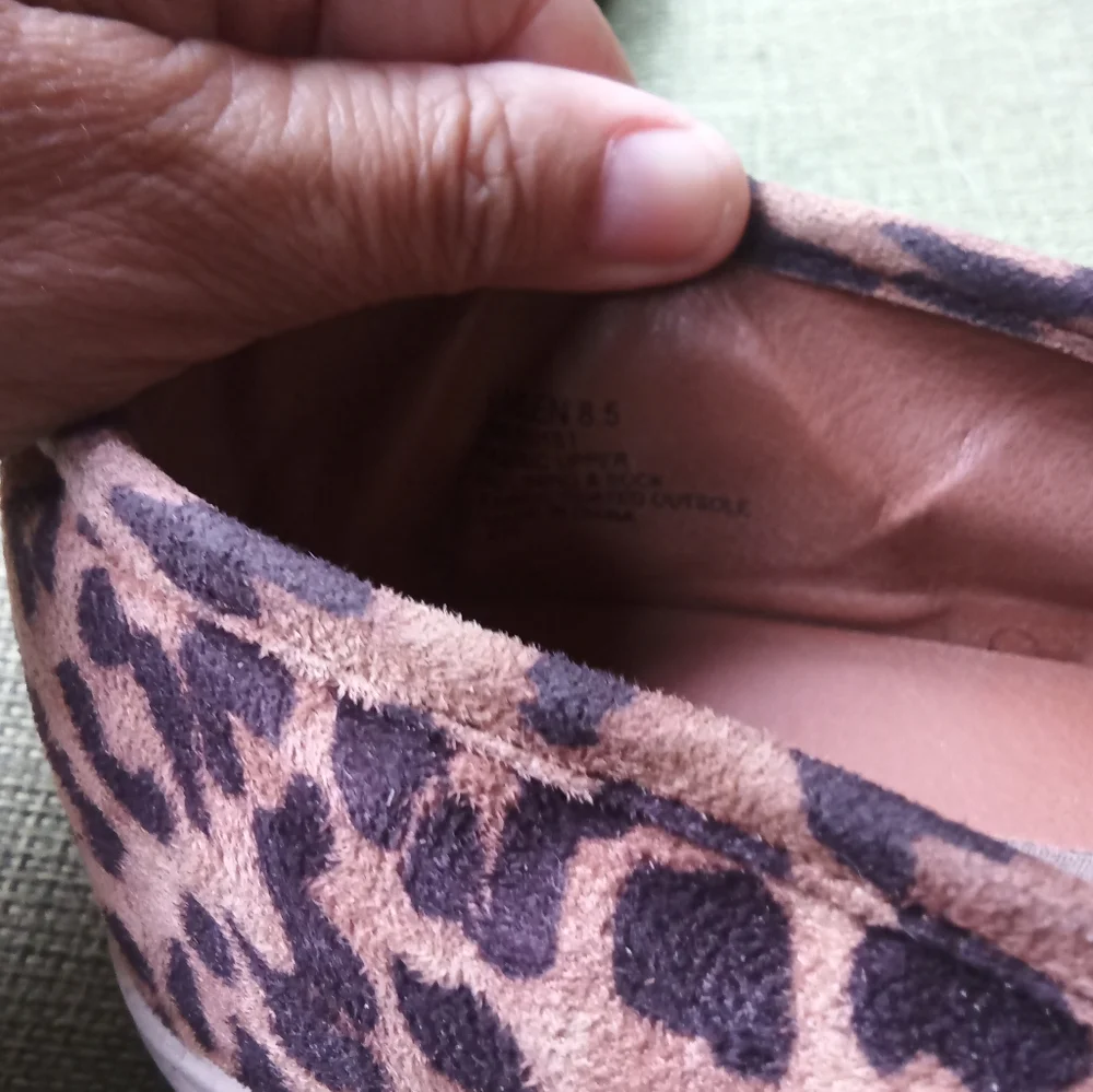 Steve Madden Emlen Cheetah Print Slip On Sneakers Women's Size 8.5.